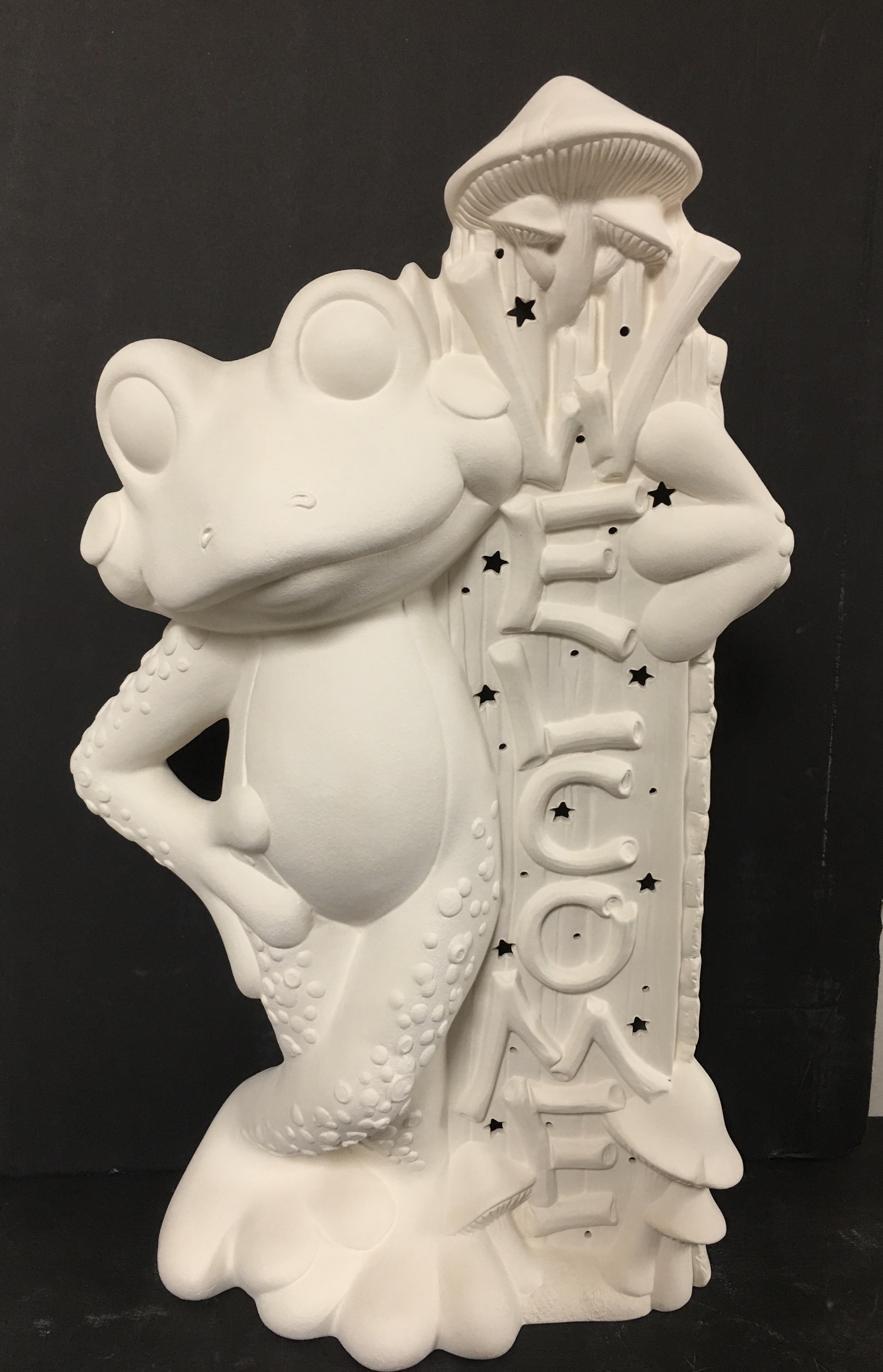 Clay Magic Welcome Frog CM-2600 - All Fired Up About Ceramics LTD